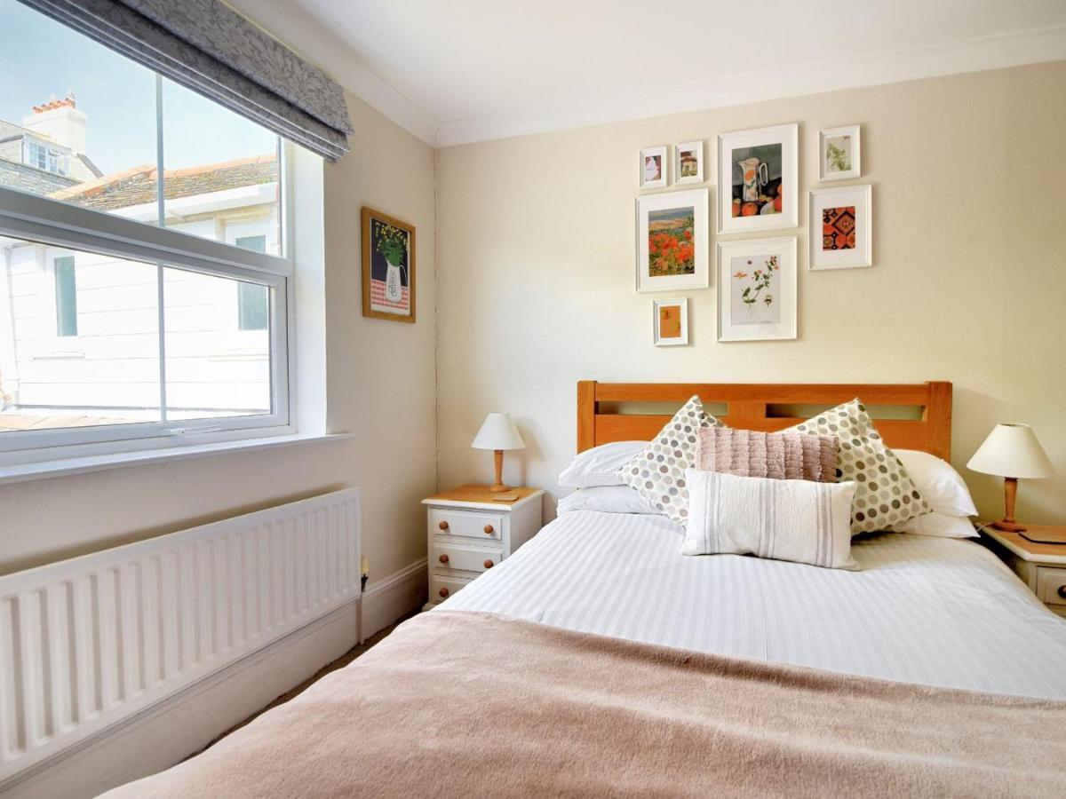 2 Cobb View Apartman Lyme Regis Kültér fotó
