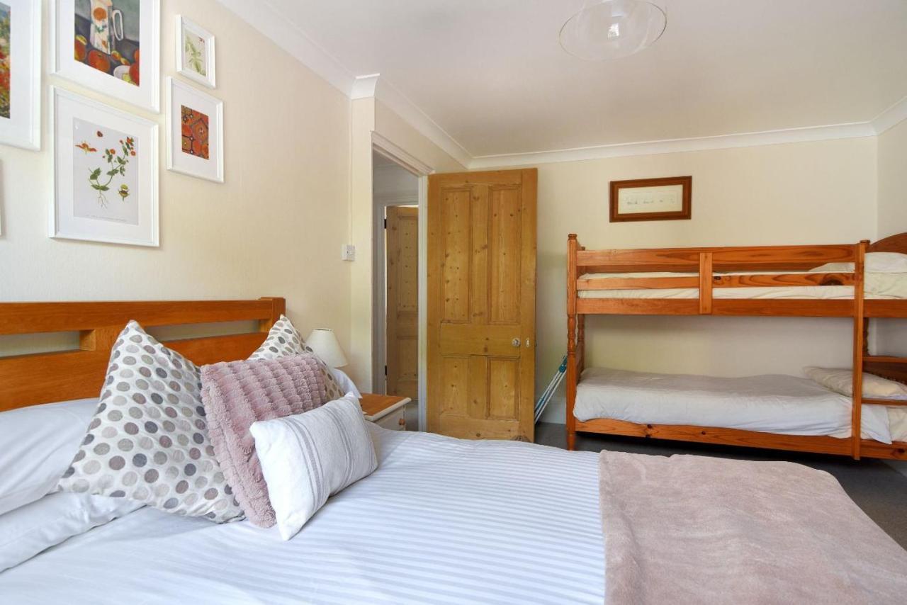 2 Cobb View Apartman Lyme Regis Kültér fotó