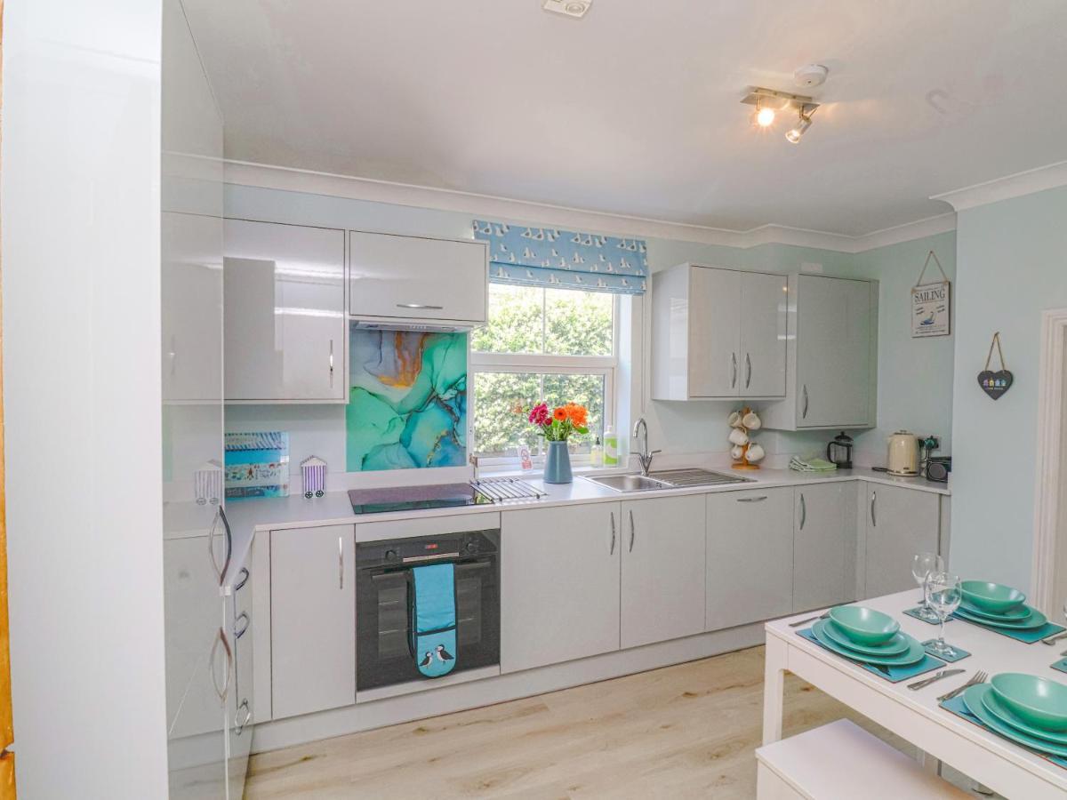 2 Cobb View Apartman Lyme Regis Kültér fotó